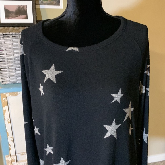 Buffalo by David Bitton Black Sweater with Stars. - Picture 2 of 6